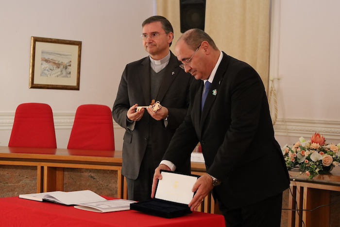 Chave-Faro-D.Américo-Aguiar-1