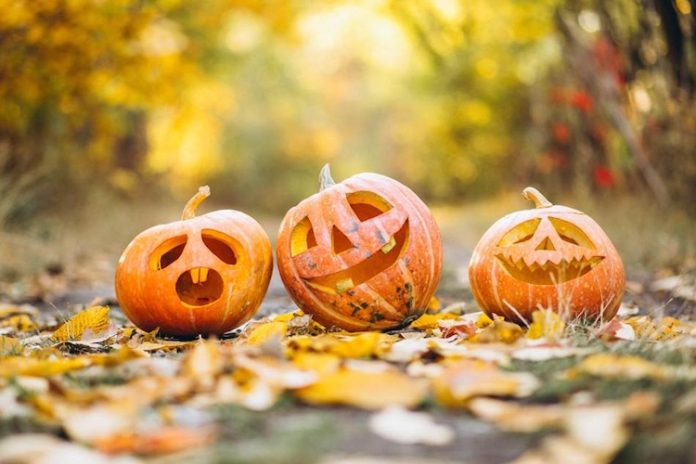 Domes-Lake-Algarve-Halloween Domes-Lake-Algarve-Halloween