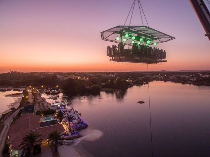 SKY-LOUNGE SKY-LOUNGE
