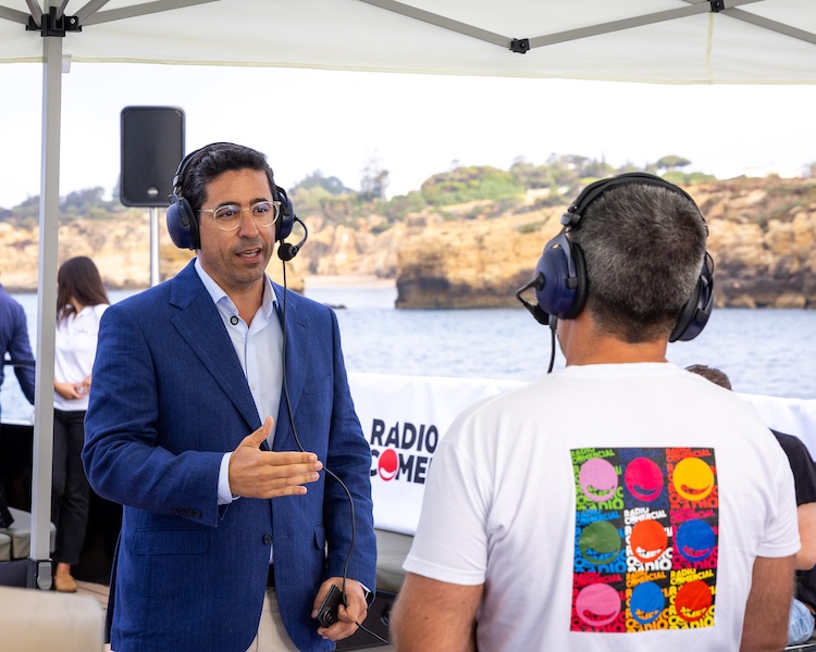 Albufeira-Rádio-Comercial-3