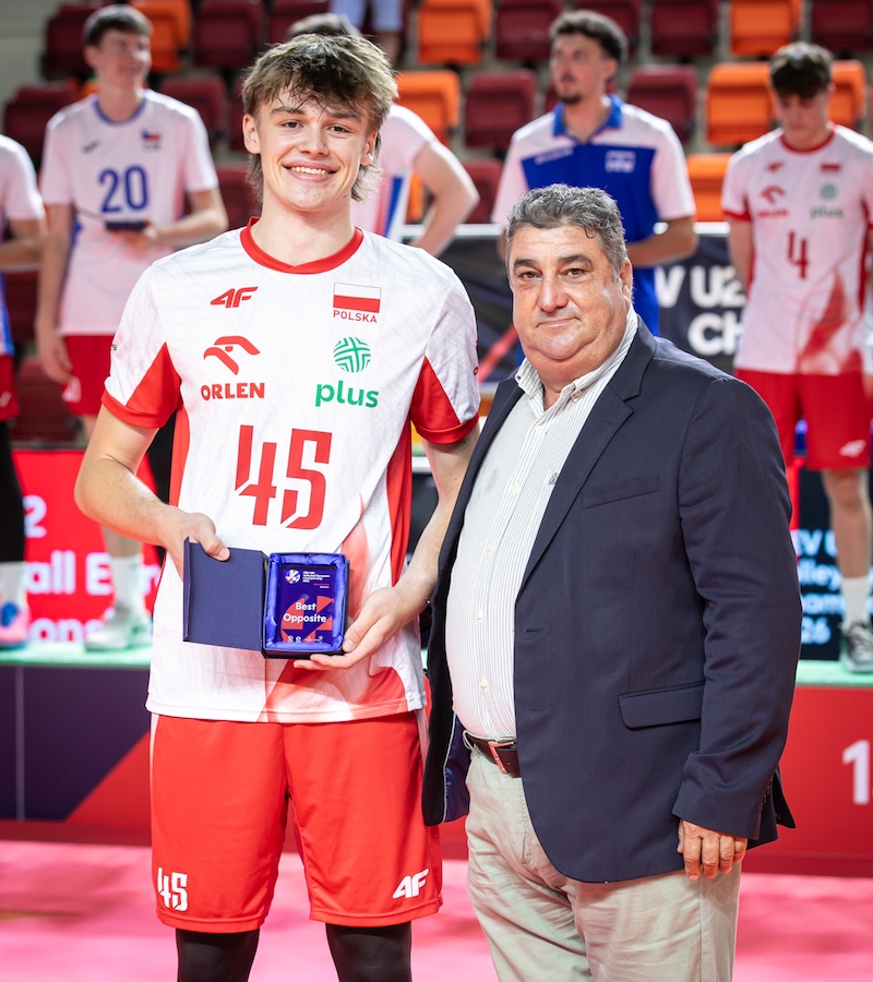 Albufeira-Voleibol-Sub22-9