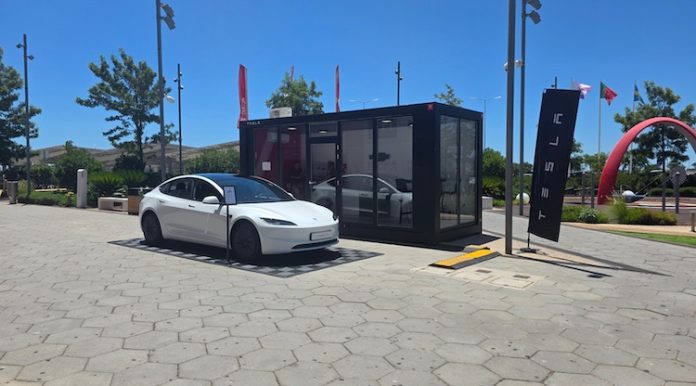 Tesla-MAR-Shopping-Algarve-1 Tesla-MAR-Shopping-Algarve-1